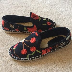 NWT Embroidered Espadrilles